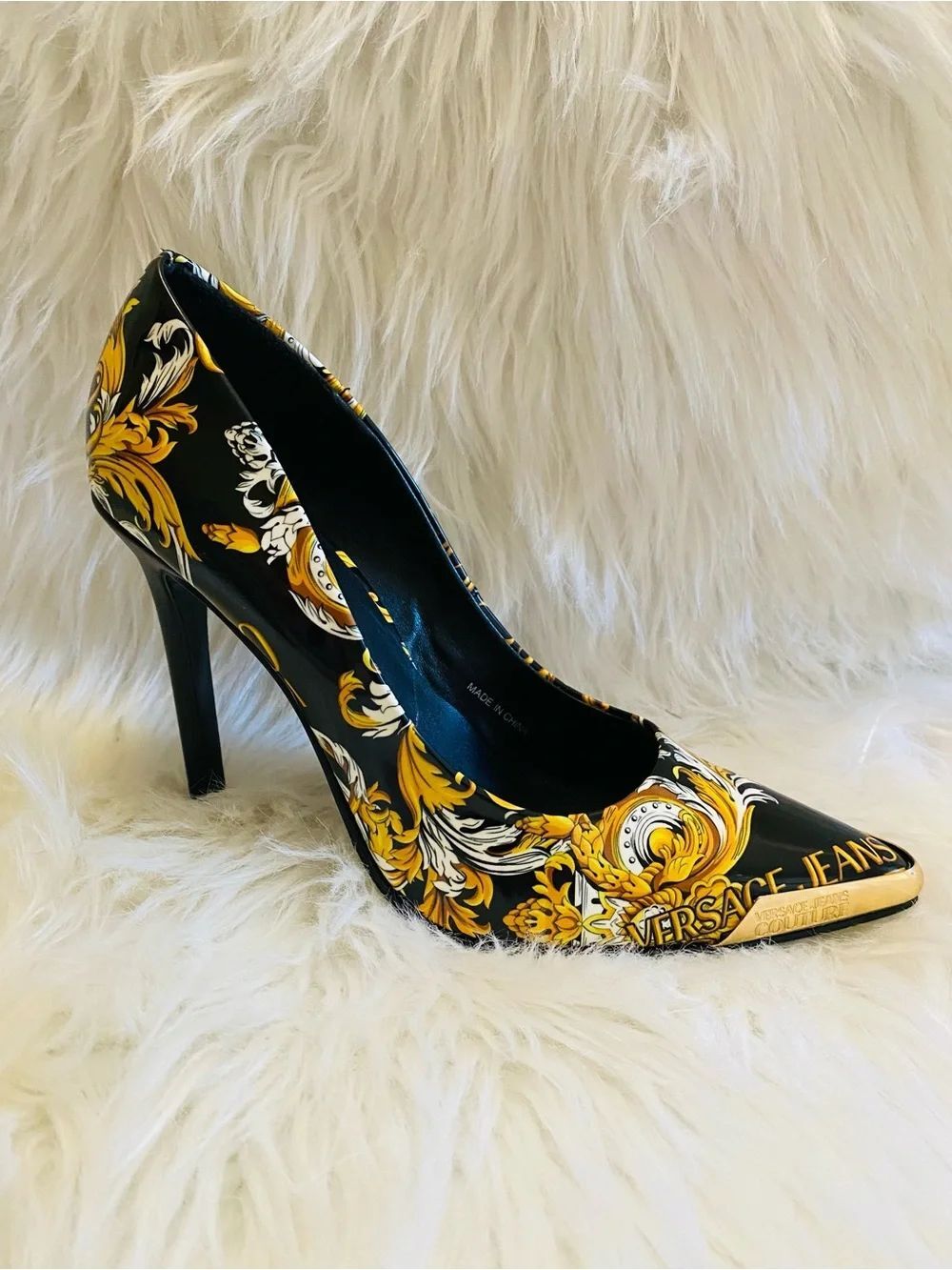 🛍️ VERSACE JEANS COUTURE AUTHENTIC BAROQUE PRINT TOE CAP STILETTO PUMPS NWOT - Picture 4 of 17